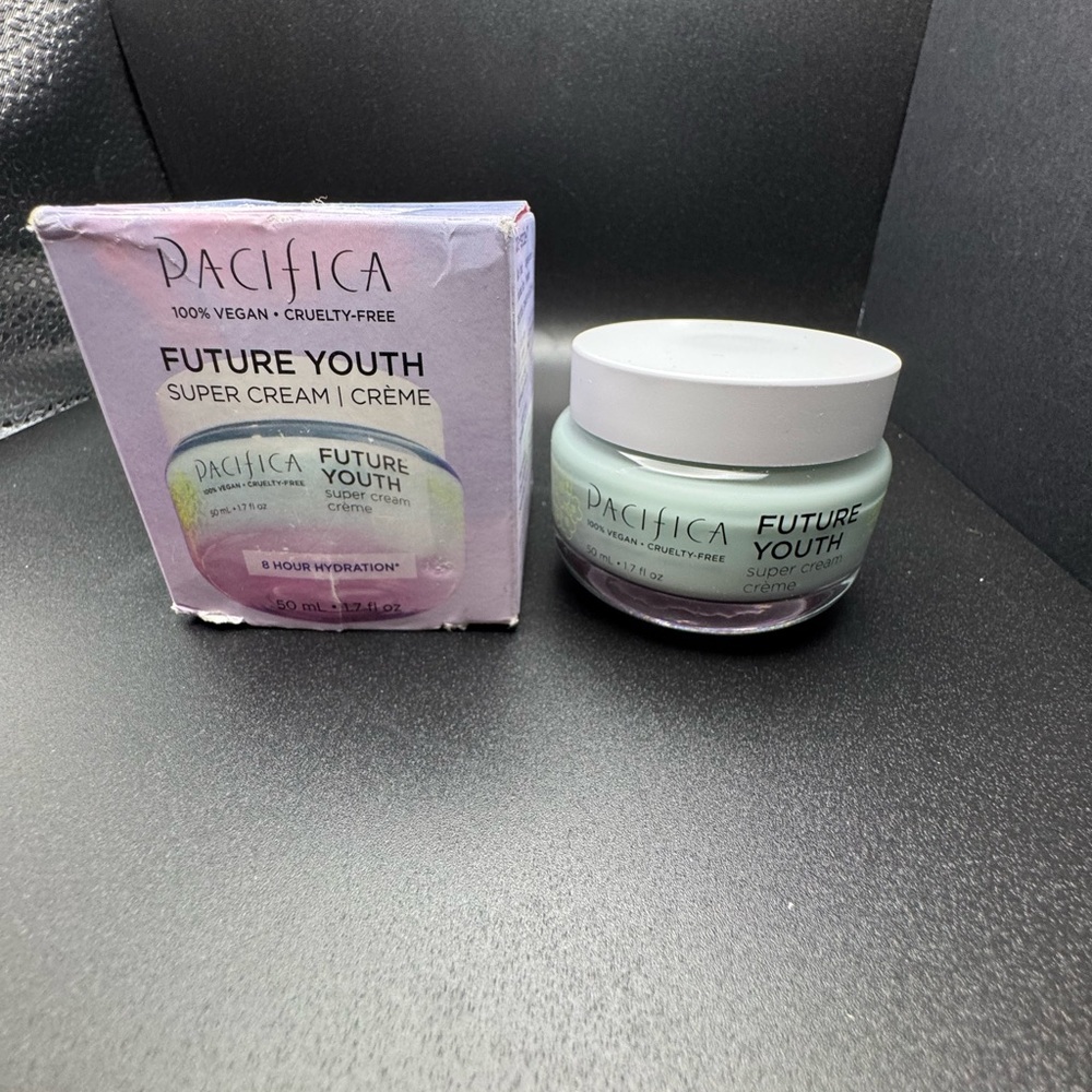 Pacifica Future Youth Super Cream Full Size- New- Box has damage